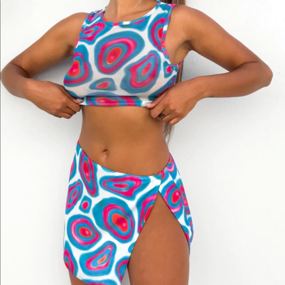 Printed crop top